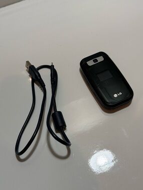LG 440G (TracFone) Smartphone - Black